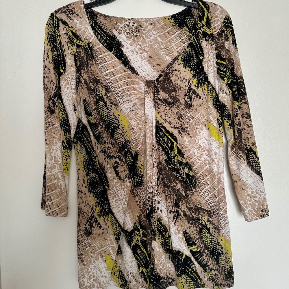 Dana Buchman Quarter Sleeve Beige Vneck Snake Print Tunic